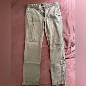 Straight-fit flex khaki pant (slim fit)